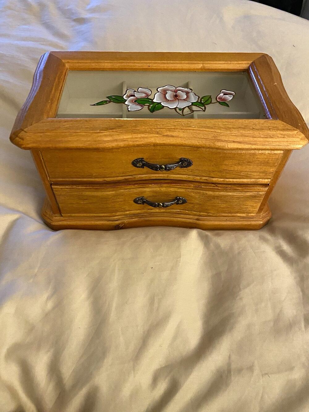 Vtg Wood Jewelry Box w/ Glass Lid Floral Design, Fabric Lined, 6 Compartments